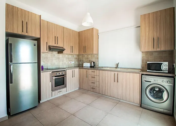 Nissi Ourania Vila *