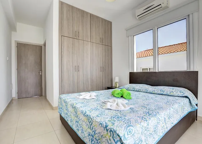 Vila Nissi Ourania Ayia Napa