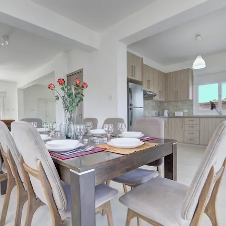 Villa Nissi Ourania Ayia Napa