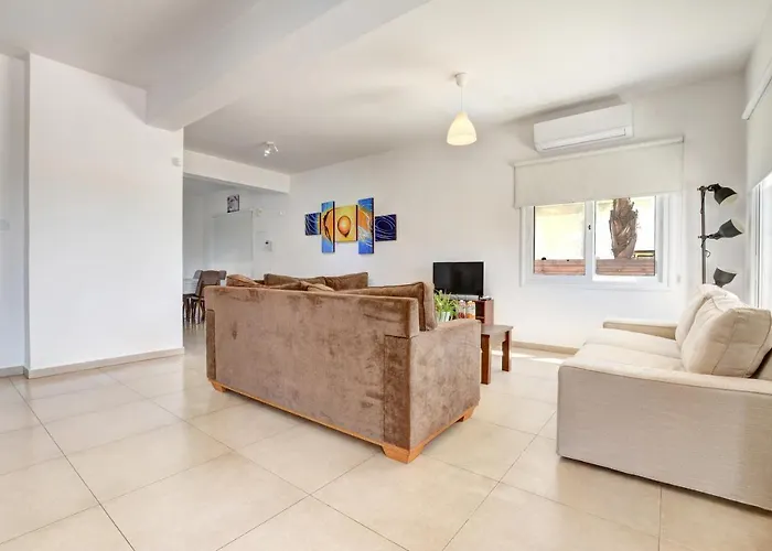 Nissi Ourania 아이아 나파