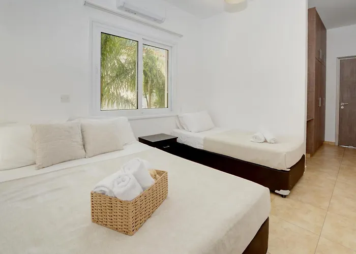 Nissi Ourania 아이아 나파